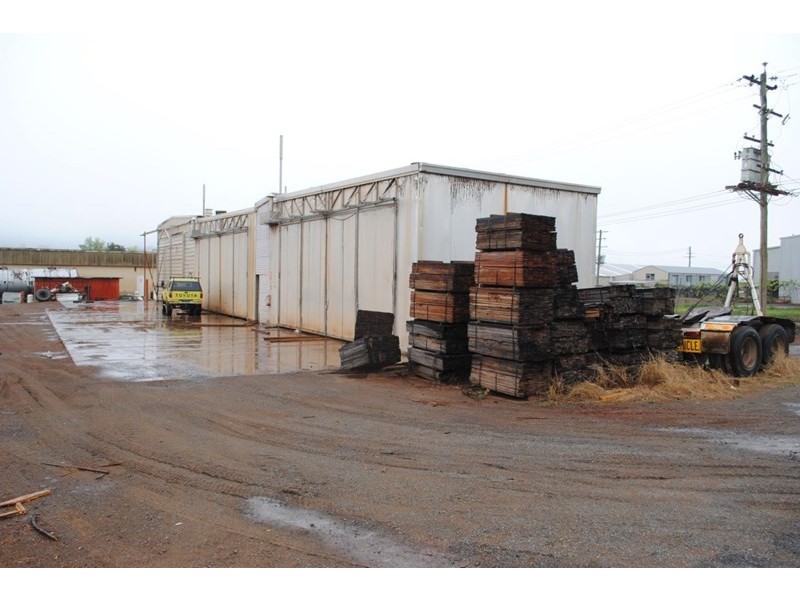 105 North Street, Harlaxton QLD 4350