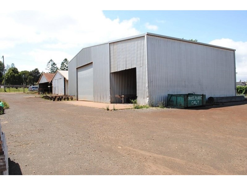 21 Jones Street, Harlaxton QLD 4350