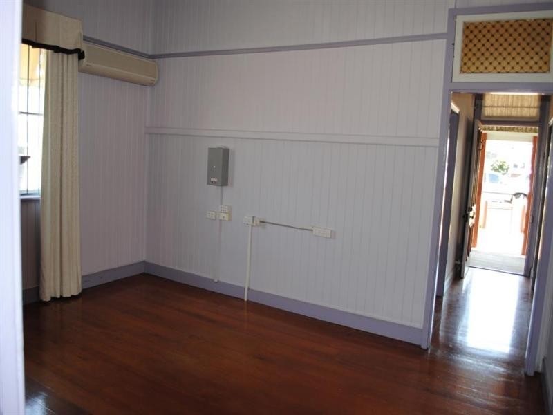 8 Thomas Street, Toowoomba City QLD 4350