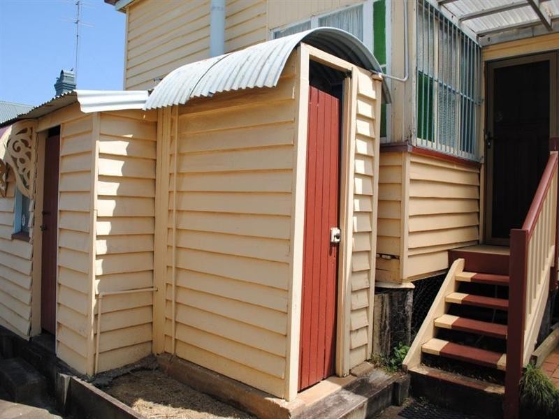 8 Thomas Street, Toowoomba City QLD 4350