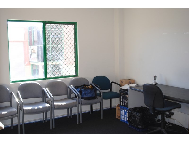 Unit 10, 493 South Street, Harristown QLD 4350