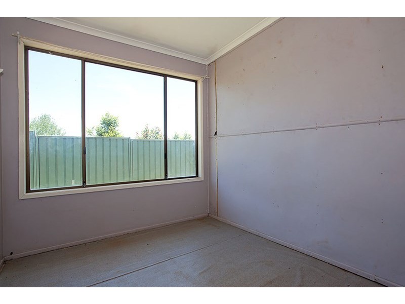 61 Ruthven Street, Harlaxton QLD 4350