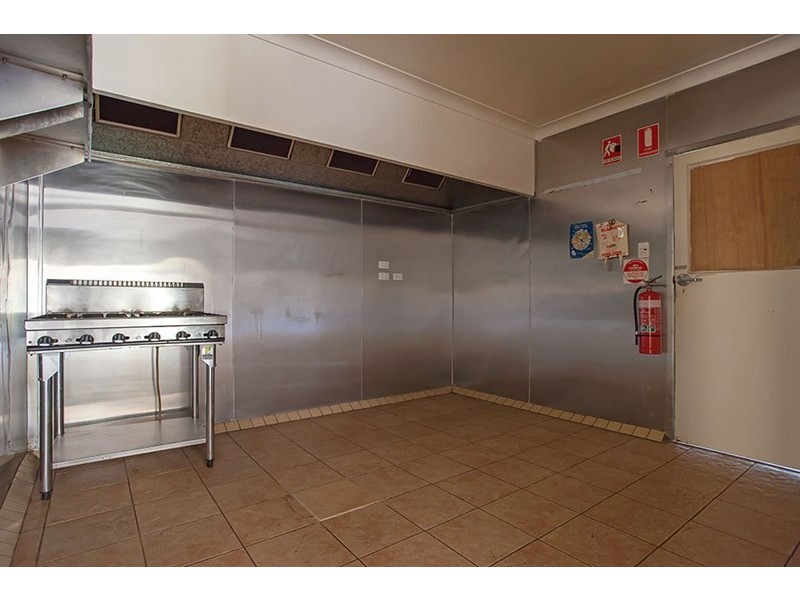 61 Ruthven Street, Harlaxton QLD 4350