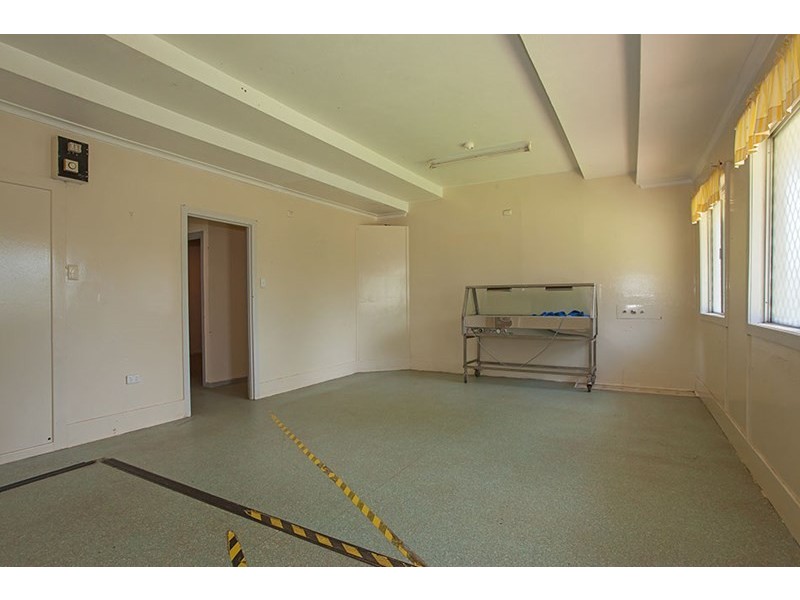 61 Ruthven Street, Harlaxton QLD 4350