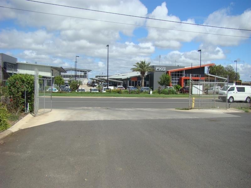 262-264 McDougall Street, Glenvale QLD 4350