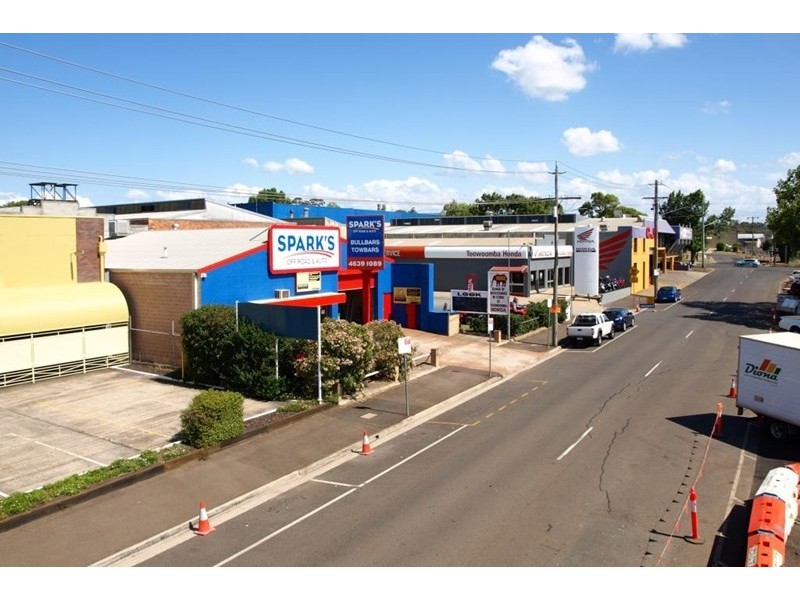 42 Water Street, Toowoomba QLD 4350