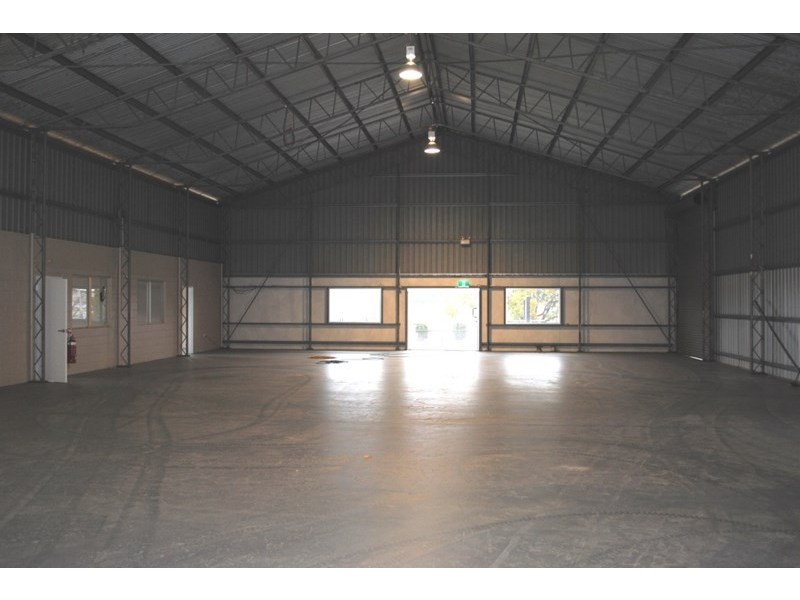 318 Anzac Avenue, Toowoomba QLD 4350