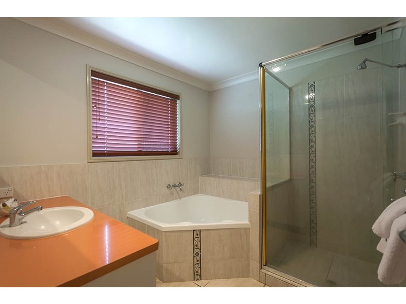 53 Drayton Road, Harristown QLD 4350