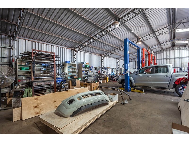 19 Pechey Street, South Toowoomba QLD 4350