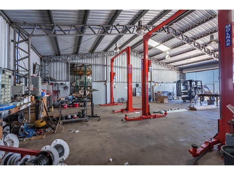 19 Pechey Street, South Toowoomba QLD 4350