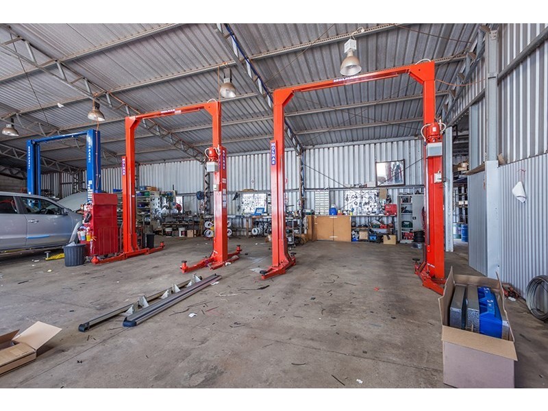 19 Pechey Street, South Toowoomba QLD 4350