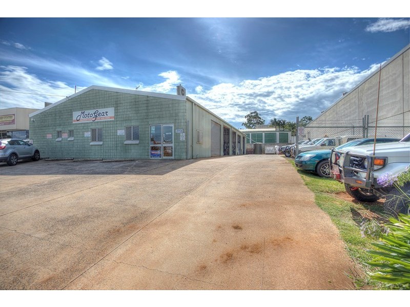 19 Pechey Street, South Toowoomba QLD 4350