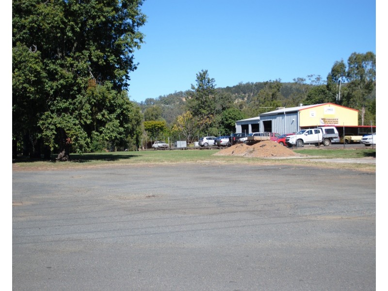 8569 Warrego Highway, Withcott QLD 4352