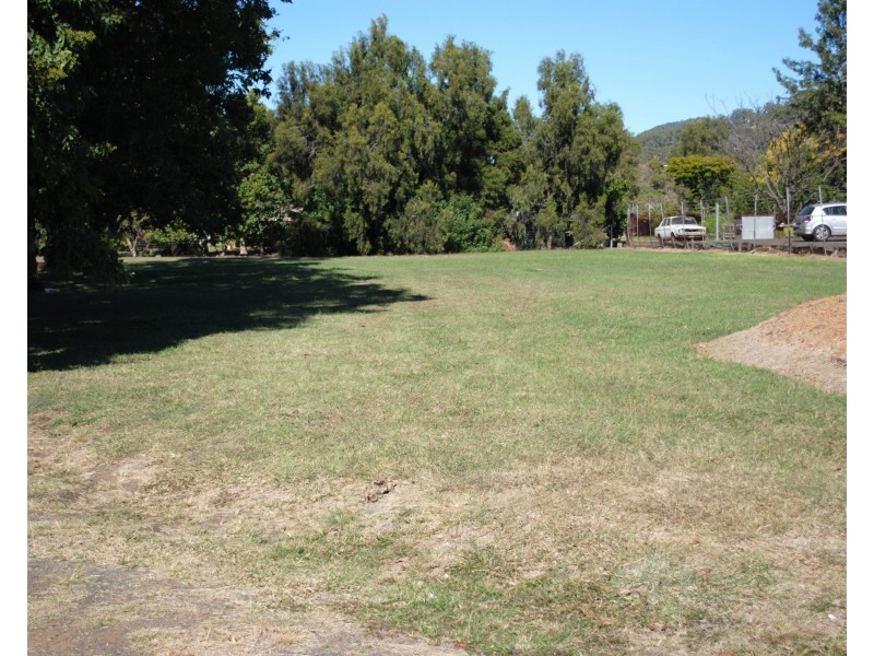 8569 Warrego Highway, Withcott QLD 4352