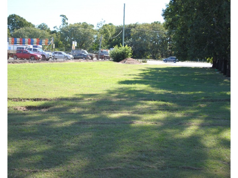 8569 Warrego Highway, Withcott QLD 4352