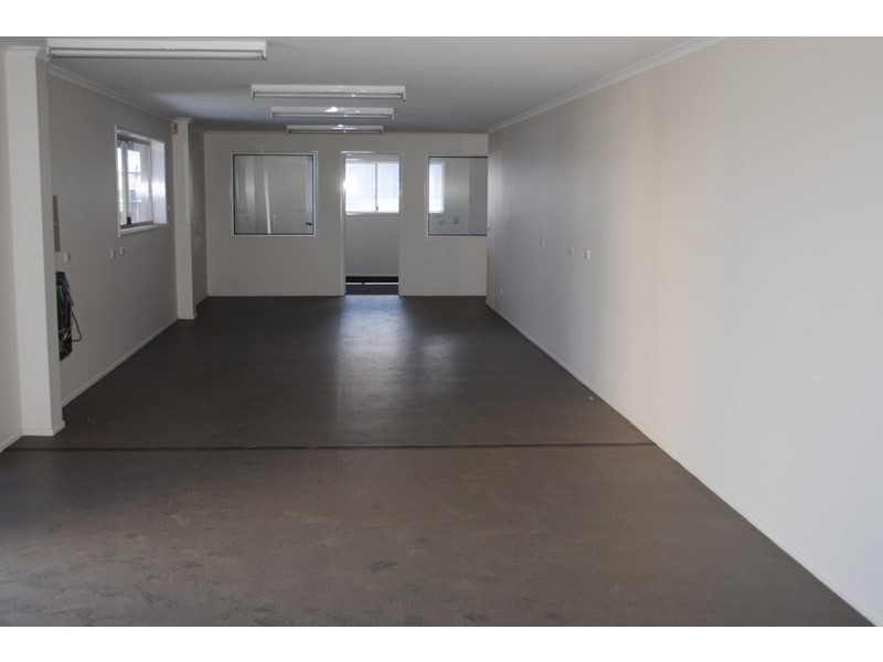 4 and 5, 388 Taylor Street, Wilsonton QLD 4350