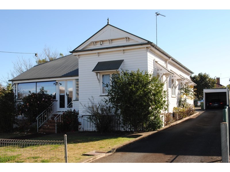 7 Thomas Street, Toowoomba City QLD 4350