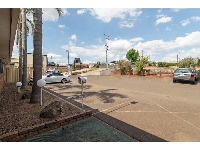 29-33 Spencer Street, Harristown QLD 4350