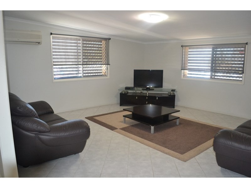 104 Cunningham Street, Dalby QLD 4405