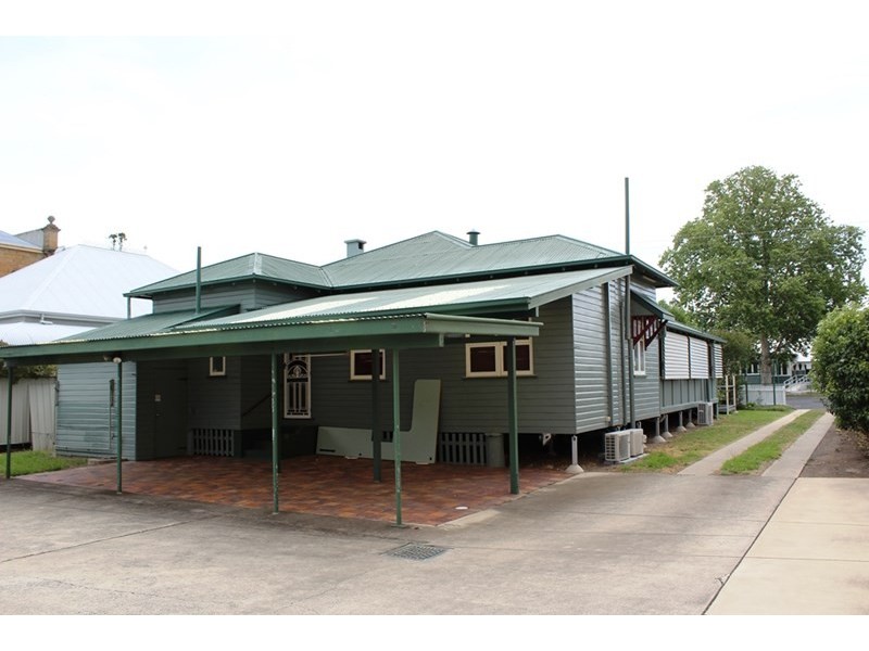 48 Guy Street, Warwick QLD 4370