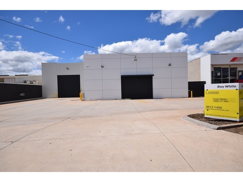 329 Taylor Street, Wilsonton QLD 4350