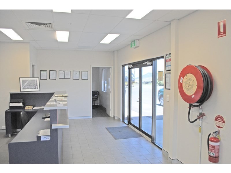 27 Heinemann Road, Wellcamp QLD 4350