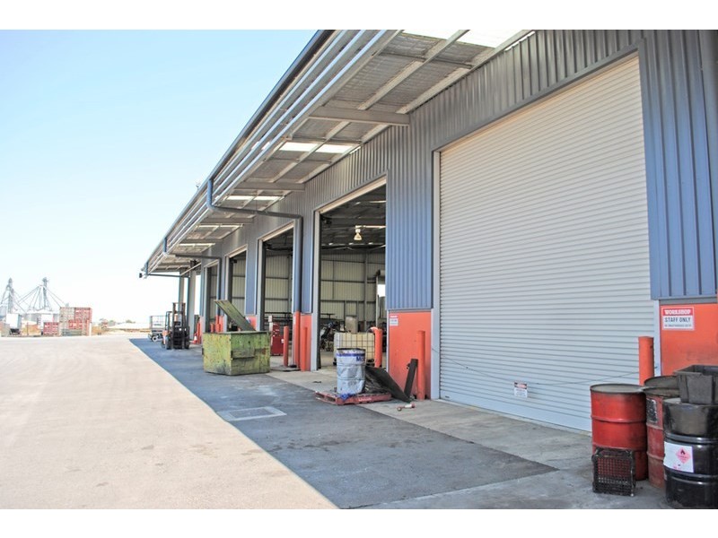 27 Heinemann Road, Wellcamp QLD 4350