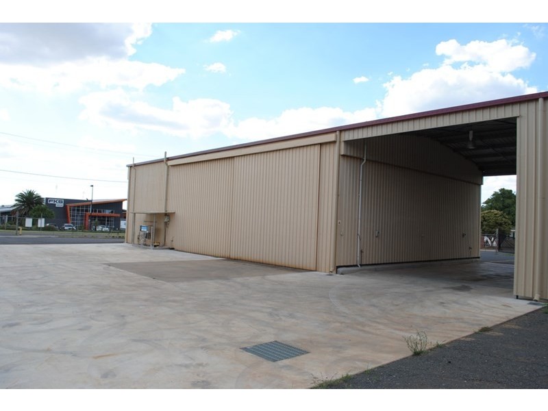 262-264 McDougall Street, Glenvale QLD 4350