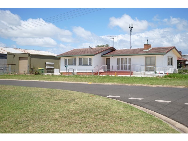 14 Makepeace, Toowoomba QLD 4350