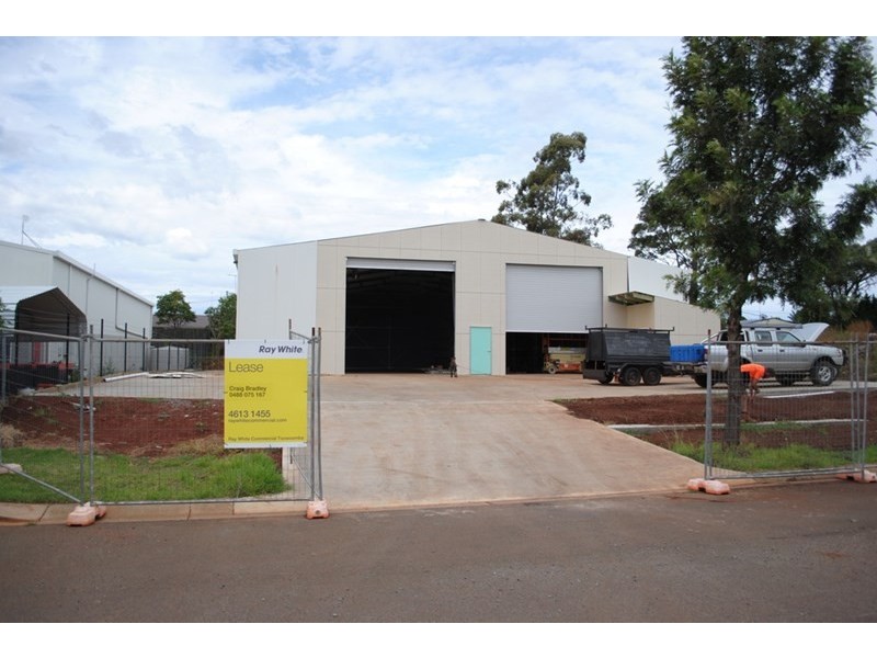 27 Croft Crescent, Harristown QLD 4350