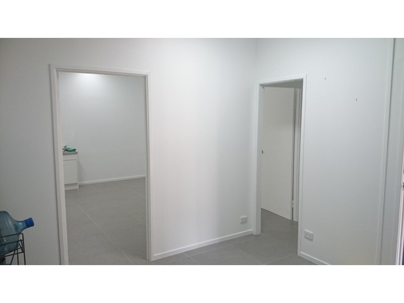 4a, 2-4 Plaza Cricle, Highfields QLD 4352