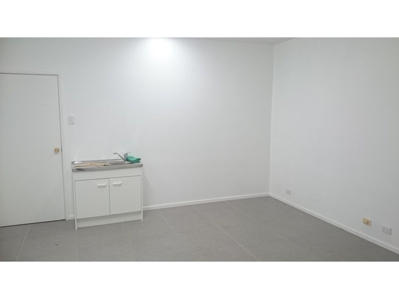 4a, 2-4 Plaza Cricle, Highfields QLD 4352