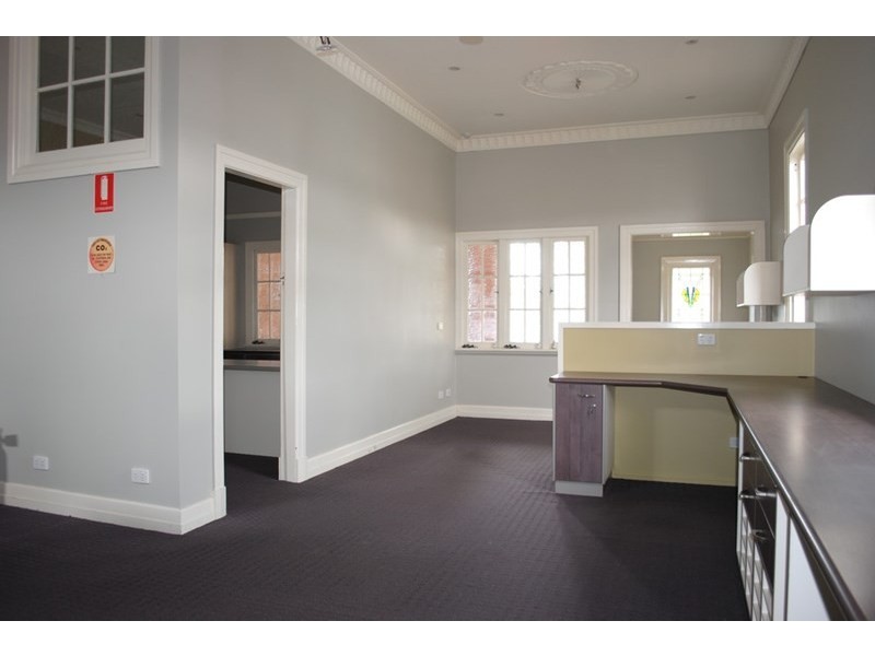 105-107 Neil, Toowoomba City QLD 4350