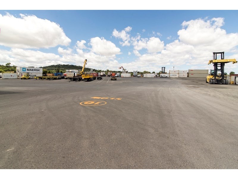 27 Heinemann (South), Wellcamp QLD 4350