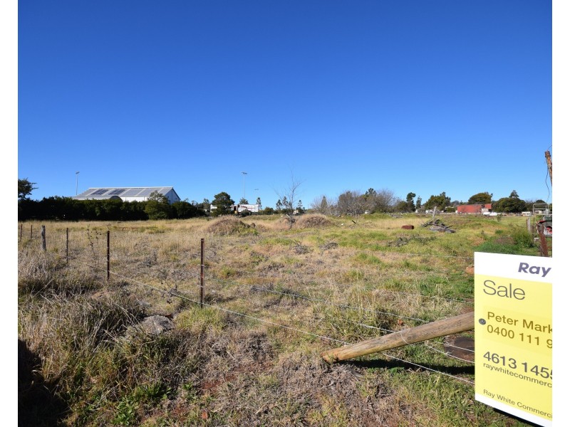 32 Cambooya Street, Drayton QLD 4350