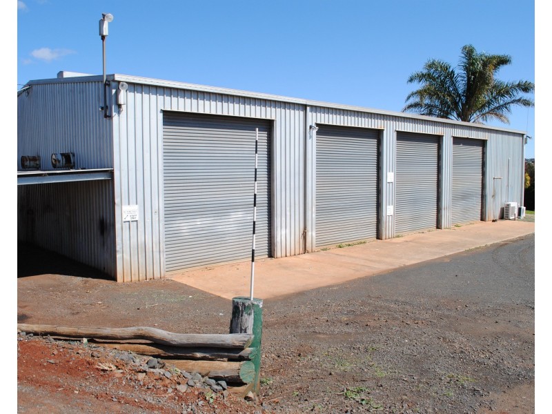 362-364 Anzac Avenue, Harristown QLD 4350