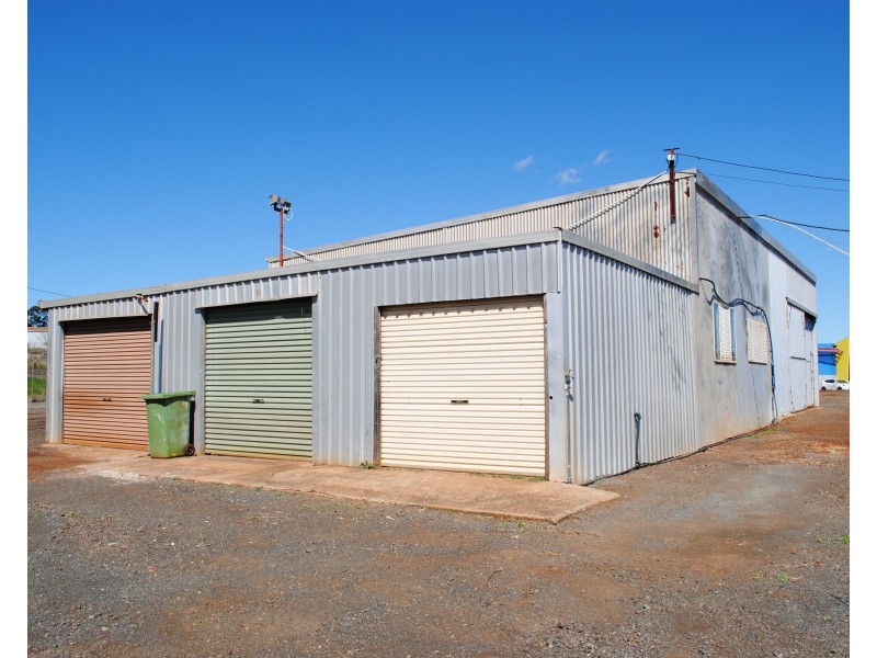 362-364 Anzac Avenue, Harristown QLD 4350