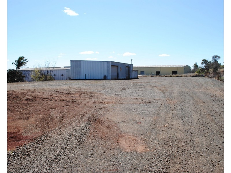 362-364 Anzac Avenue, Harristown QLD 4350