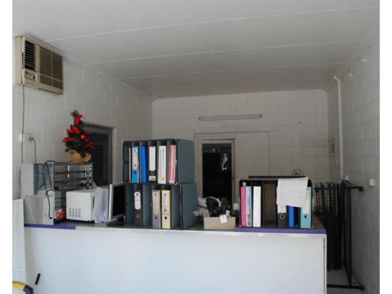 8581 Warrego Highway, Withcott QLD 4352