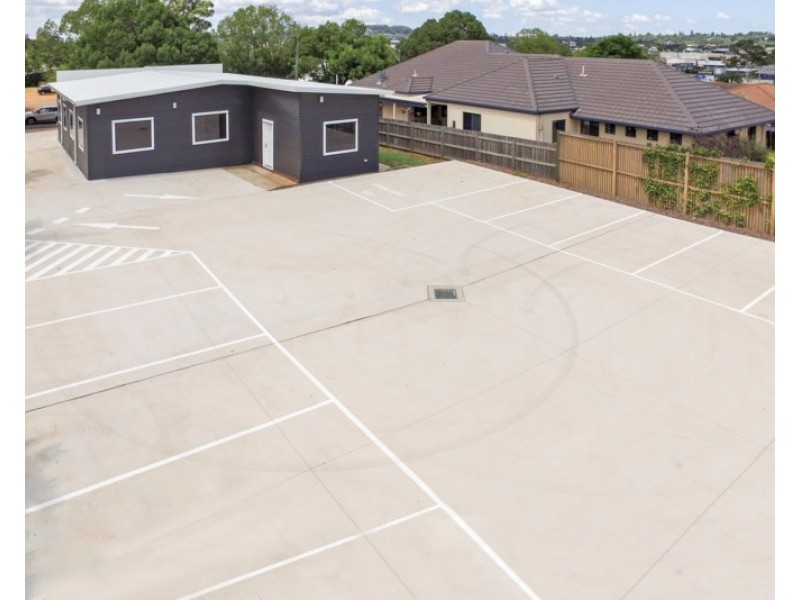 208 James Street, South Toowoomba QLD 4350