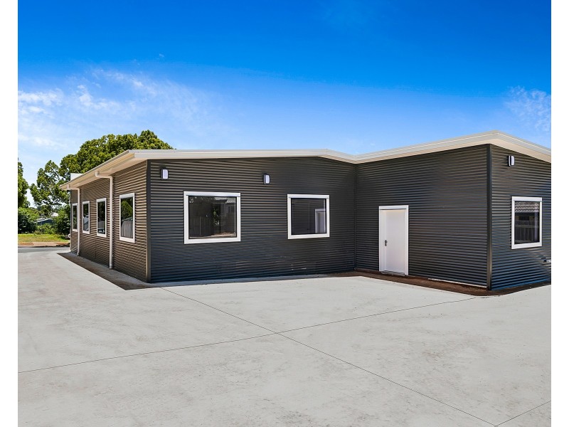 208 James Street, South Toowoomba QLD 4350