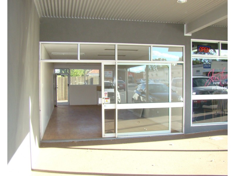 T4, 255B Herries Street, Newtown QLD 4350