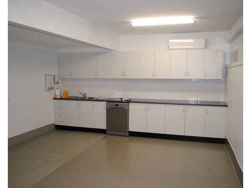 324-326 Ruthven Street, Toowoomba City QLD 4350