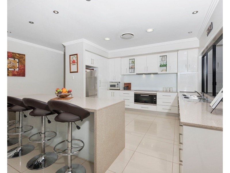 27 Meehan Road, Wellcamp QLD 4350