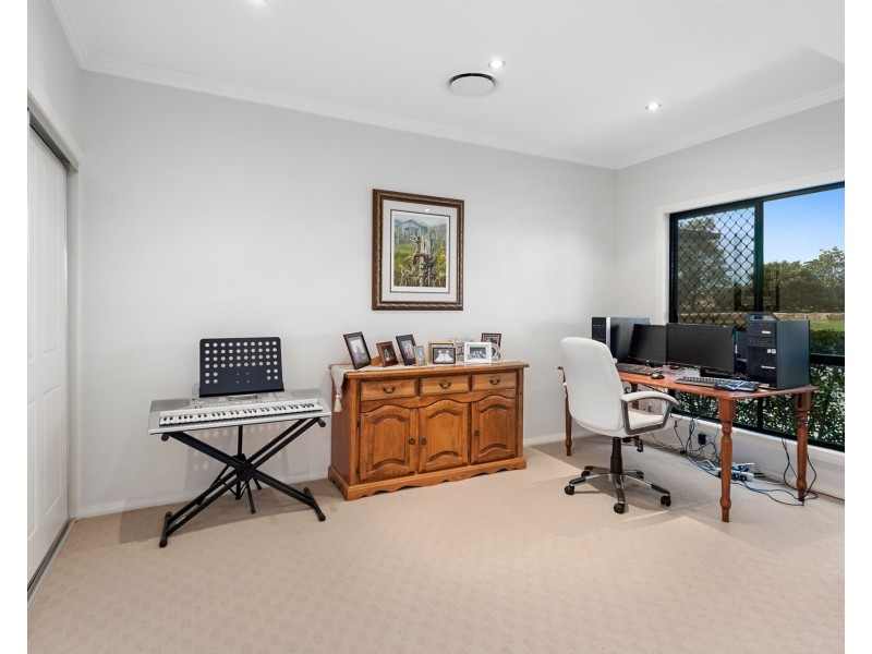 27 Meehan Road, Wellcamp QLD 4350