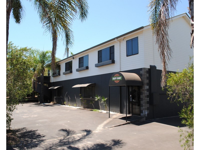 16 Freighter Avenue, Wilsonton QLD 4350