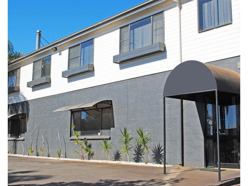 16 Freighter Avenue, Wilsonton QLD 4350