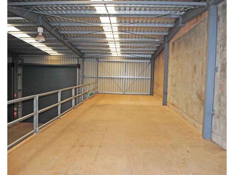 16 Freighter Avenue, Wilsonton QLD 4350