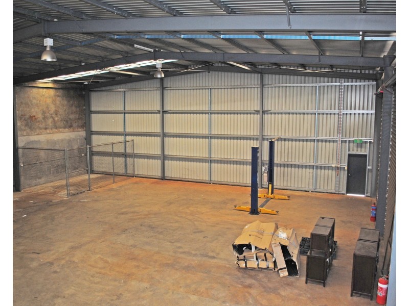 16 Freighter Avenue, Wilsonton QLD 4350