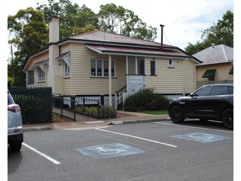 8 Rens Street, Toowoomba City QLD 4350